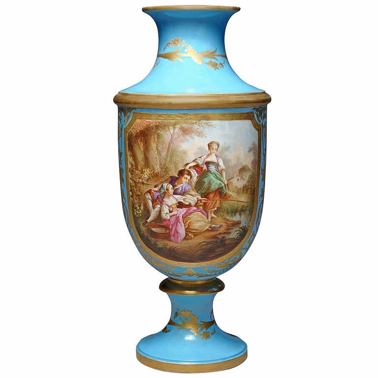 Französische handbemalte türkisfarbene Porzellanvase im Sevres-Stil des 19. Jahrhunderts