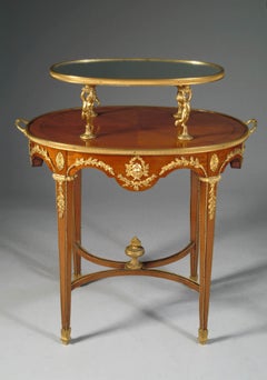 Tavolo da pasticceria francese a due piani in stile Luigi XVI con montatura in bronzo dorato