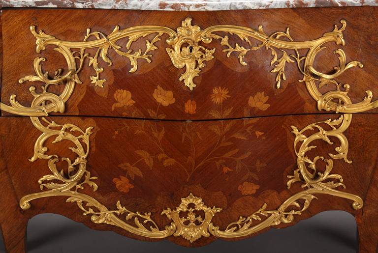 A 19th Century French Louis XV Style Gilt Bronze Mounted and Marquetry Commode In Excellent Condition In Los Angeles, CA
