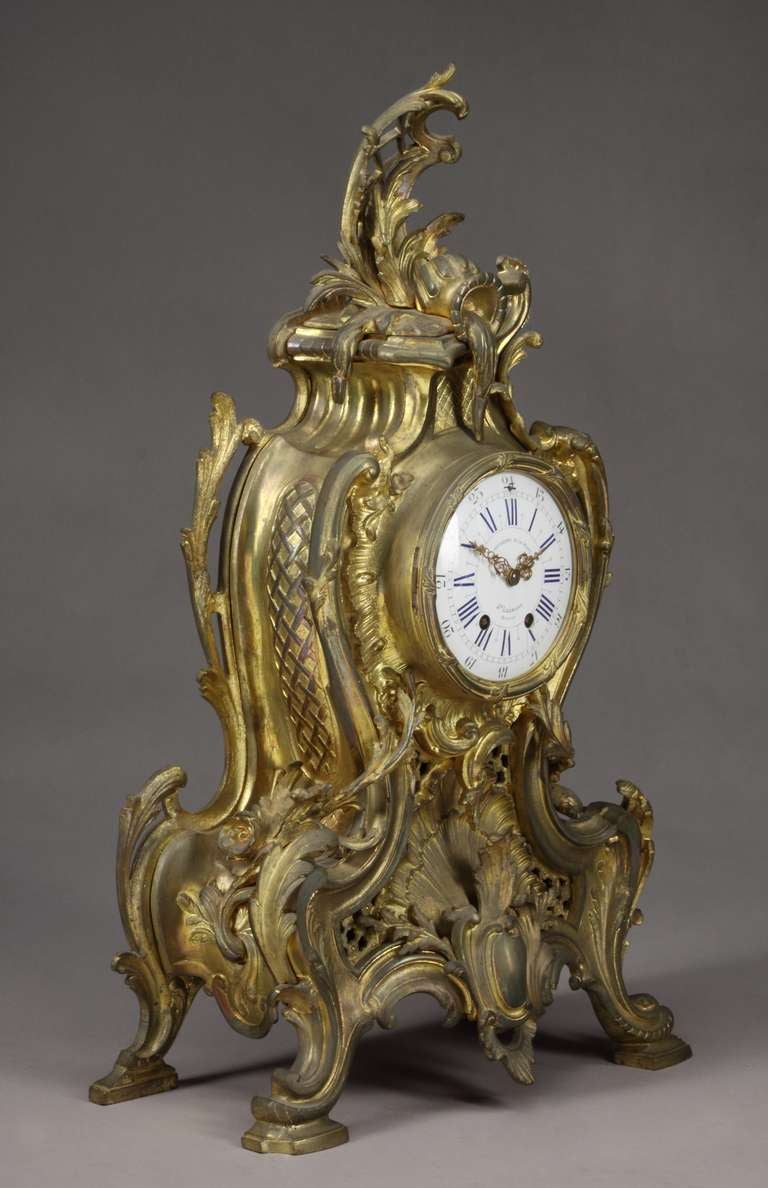 19th Century Belgian Gilt Bronze Louis XV Style Mantel Clock For Sale 3
