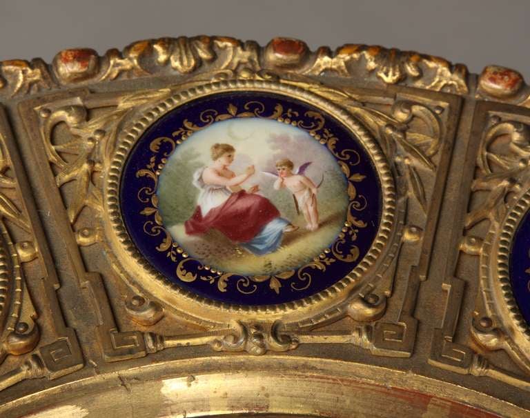 19th Century Austrian Royal Vienna Porcelain Gueridon table For Sale 3