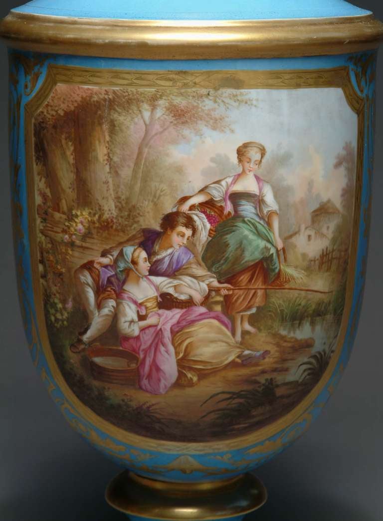 vase bleu de sevres