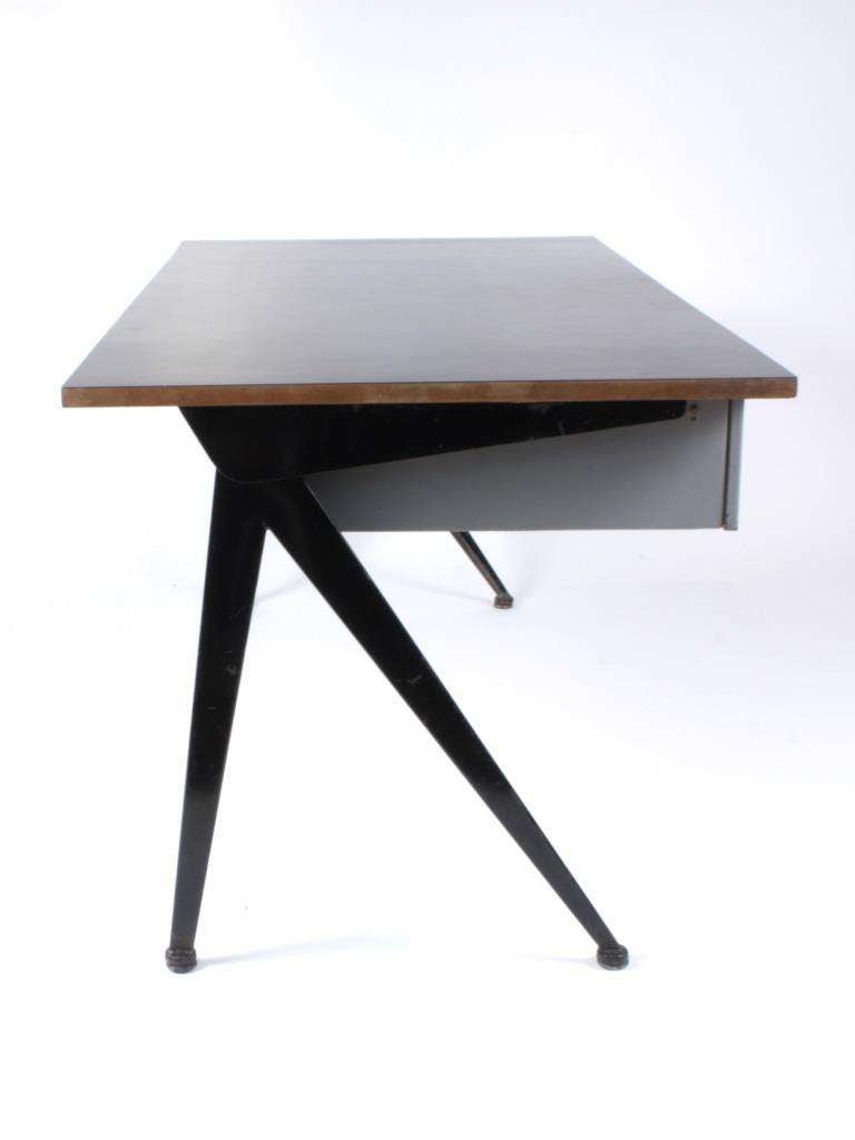 Jean Prouvé Compas Desk In Good Condition For Sale In Paris, FR
