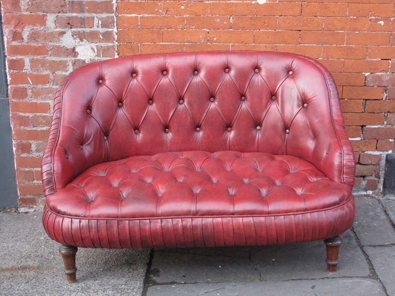 Tufted Red Chesterfield Leather Settee on Turned Legs