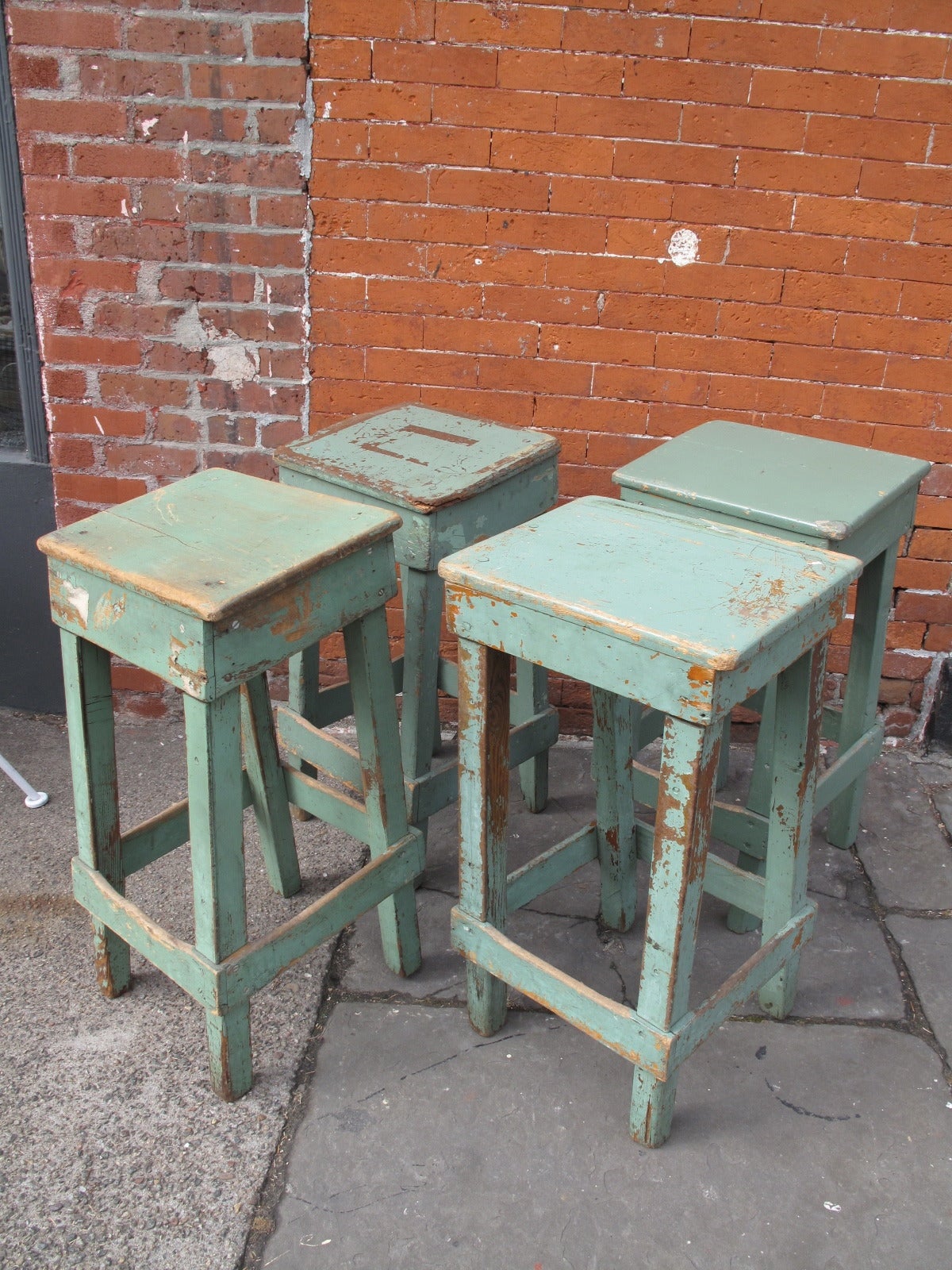 Slight slant to each seat as shown. Original turquoise paint.