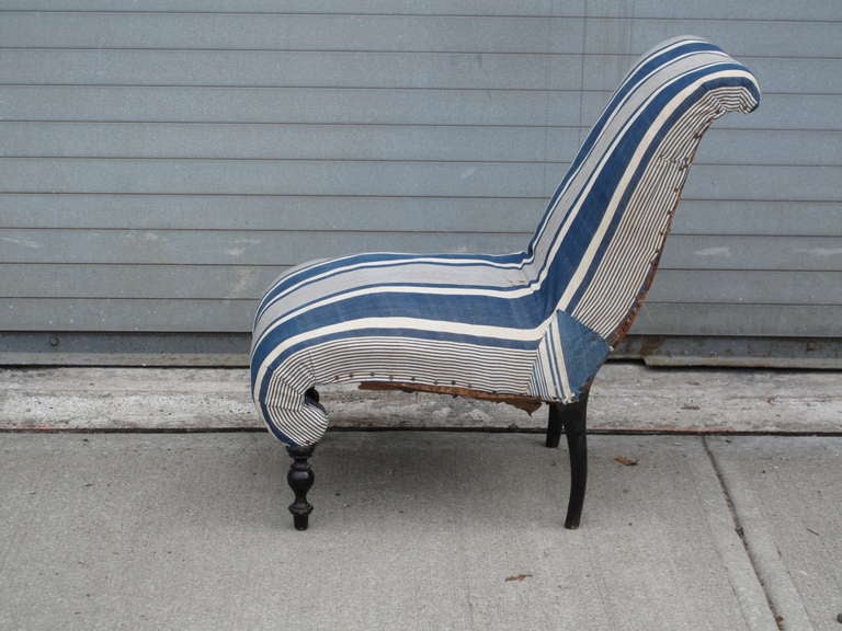 19th Century French Slipper Chair In Good Condition In Brooklyn, NY