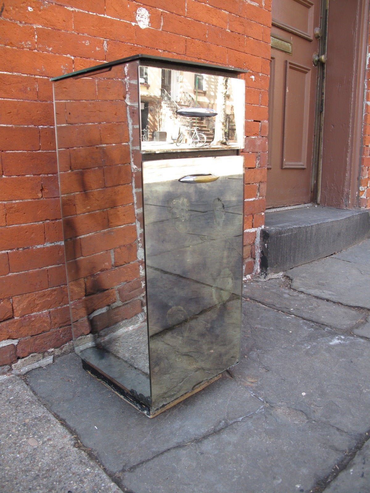 Deco Mirrored Night Table Cabinet 2