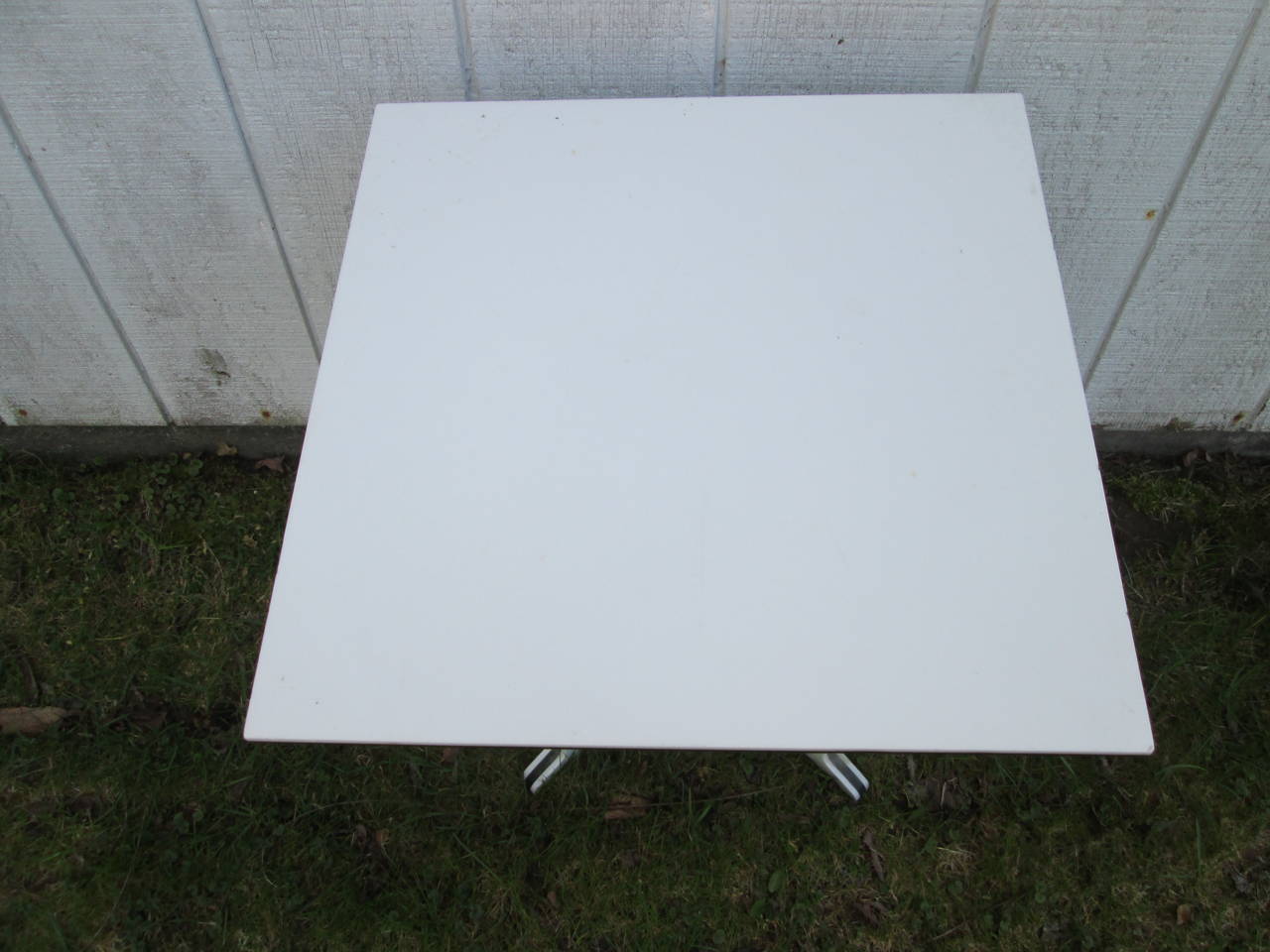Opaque Lucite Table In Good Condition For Sale In Brooklyn, NY