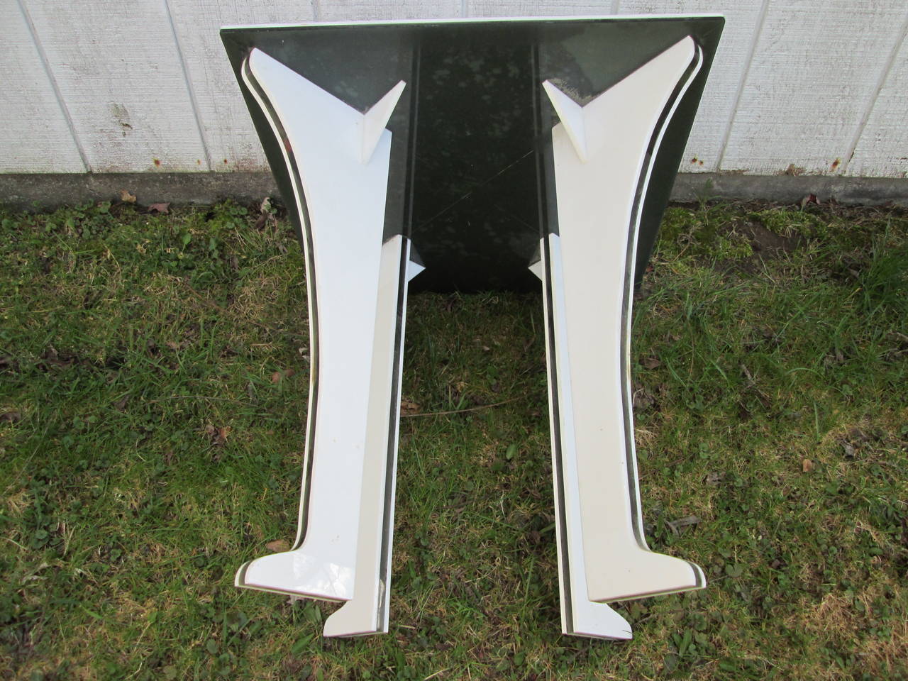 Mid-Century Modern Opaque Lucite Table For Sale