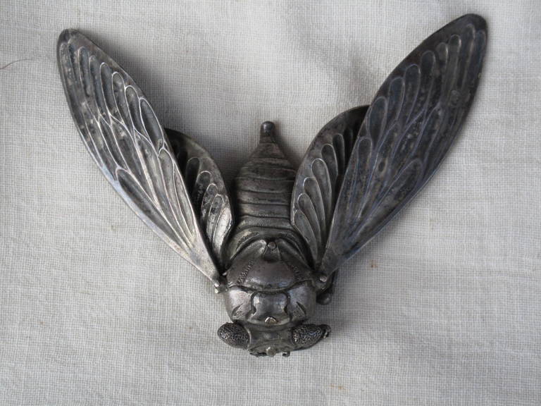 Hand-built sterling silver insect by Russian artist Oleg Konstantinov. Signed and numbered. Like the Japanese art form of Jizai Okimono popular in the late 19th century.