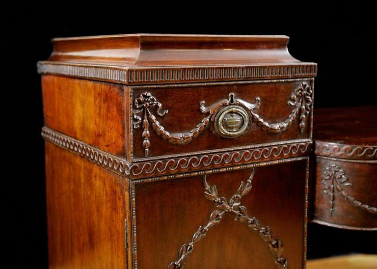 19th Century Pedestal Sideboard in the Style of Robert Adam In Good Condition In Miami, FL