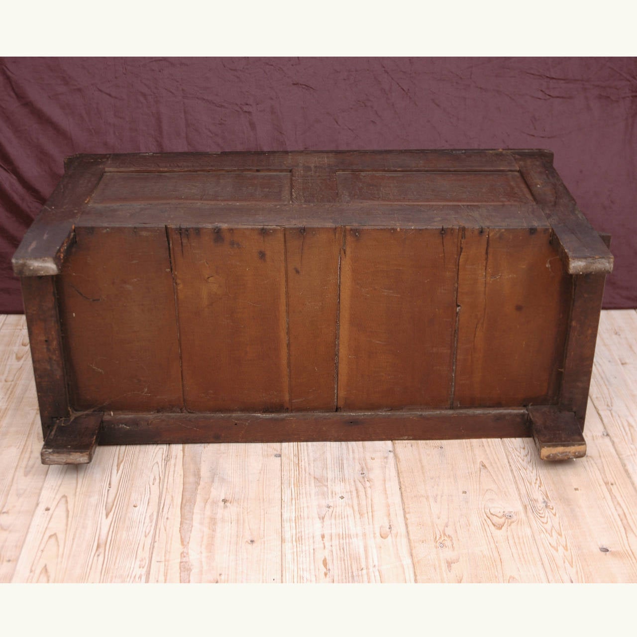 Neo-Renaissance Oak Blanket Chest 2