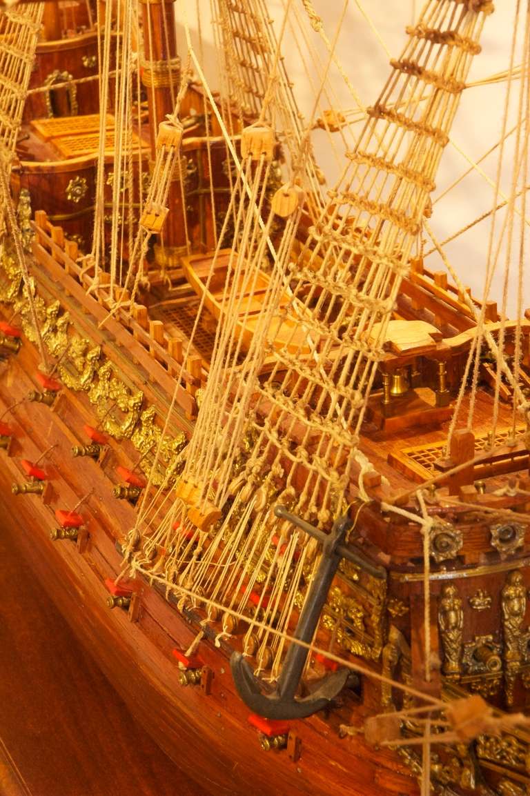 Schiffsmodell „Sovereign of the Seas“, ein Kriegsschiff der englischen Marine aus dem 17. Jahrhundert (Metall) im Angebot