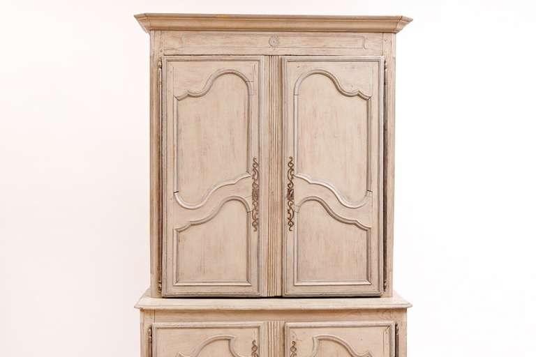 18th Century Painted French Provincial Buffet à Deux Corps in Oak 1
