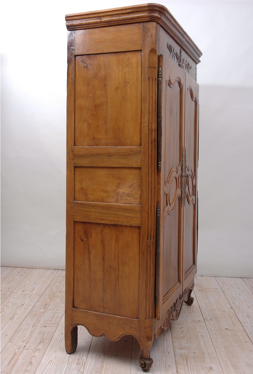 18th Century French Armoire in Walnut Outfitted with 16 Linen Drawers 2