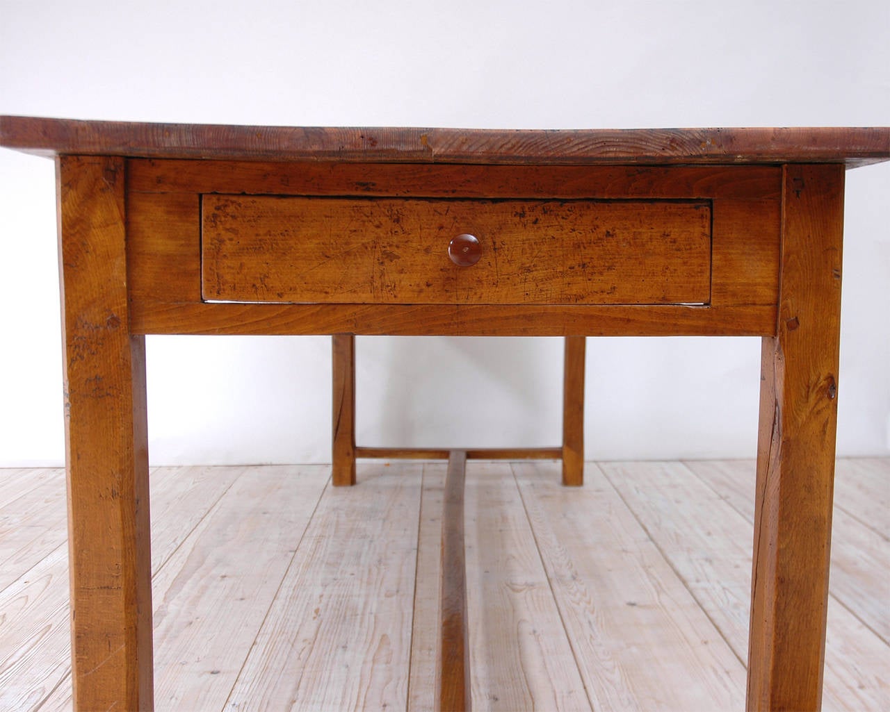 French Refectory Table in Pine, circa 1800 In Excellent Condition In Miami, FL