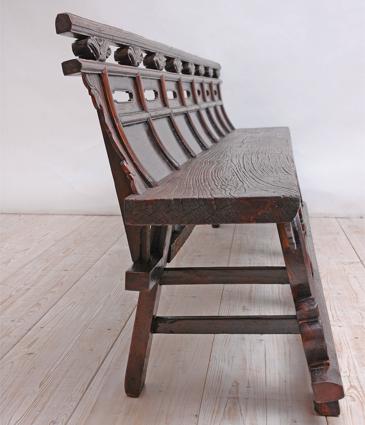 Long Chinese Qing Bench in Elm, Shanxi, circa 1800 For Sale 1