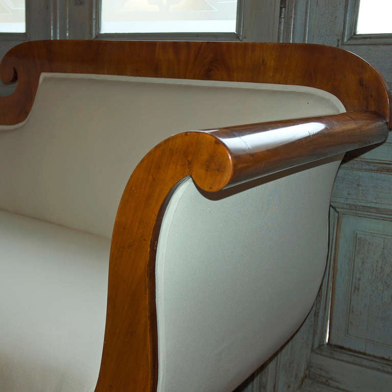 Karl Johan Classic Biedermeier Chaise Longue In Excellent Condition In Miami, FL