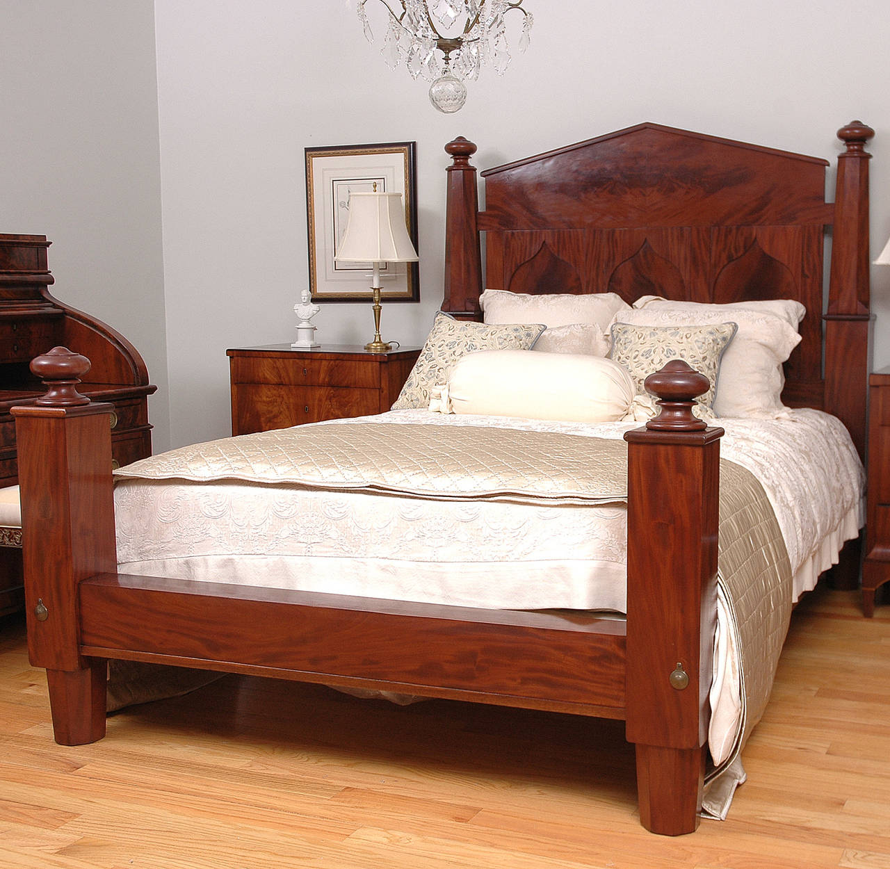 19th Century American Empire Bed in Mahogany adapted to Queen Size, c. 1840