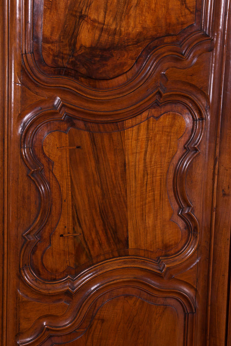 Carved 18th Century Period Louis XV French Lyonnaise Armoire in Figured Walnut