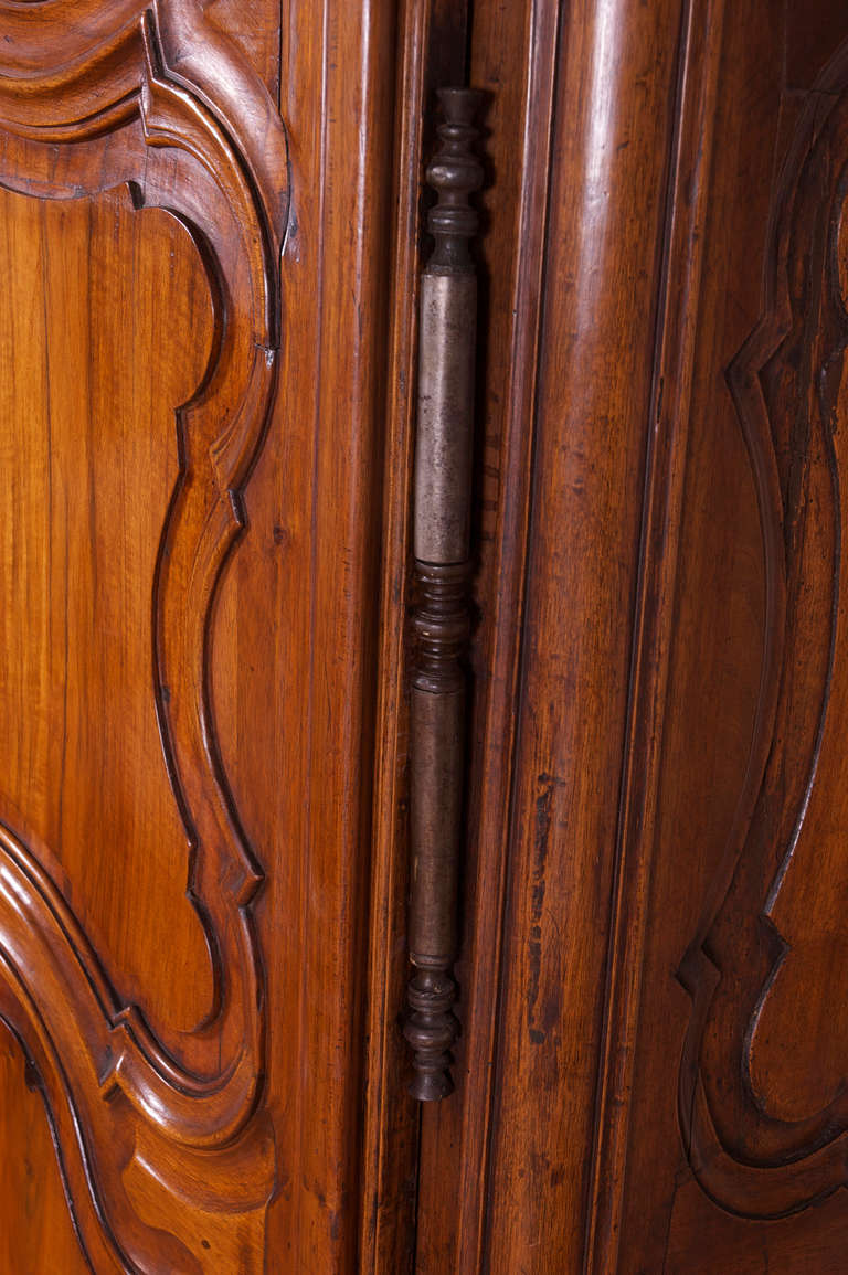 18th Century Period Louis XV French Lyonnaise Armoire in Figured Walnut 2