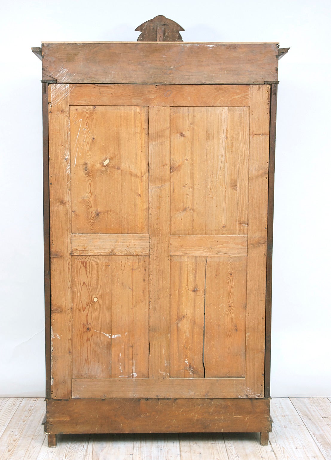 Flemish Renaissance Style Bookcase Vitrine in Walnut, Belgium, c. 1890 3