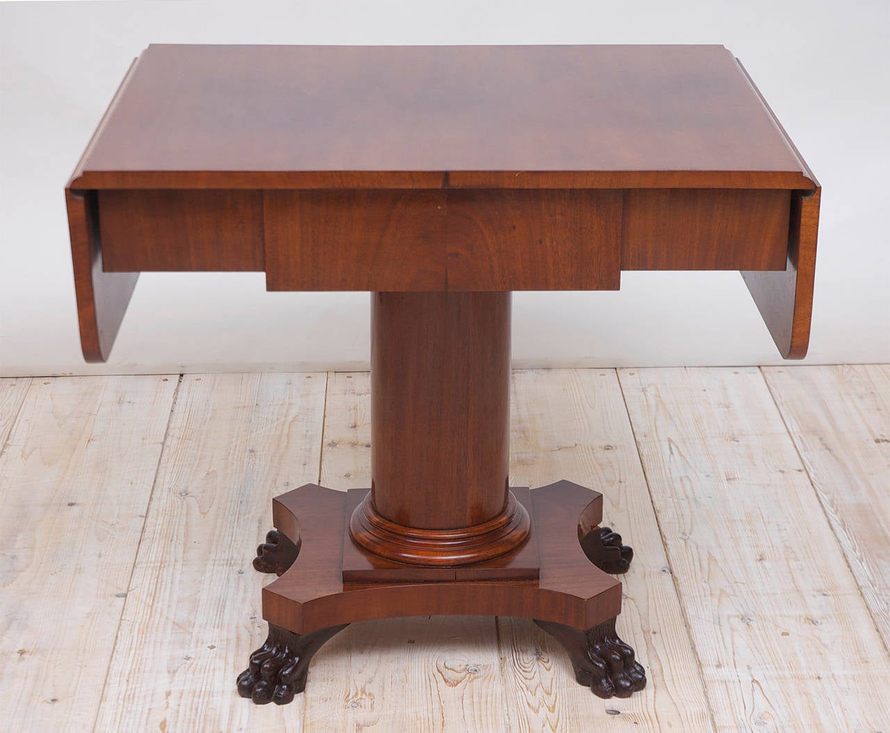 Biedermeier Schreibtisch oder Sofatisch aus Mahagoni, Schweden, um 1840 im Angebot 3