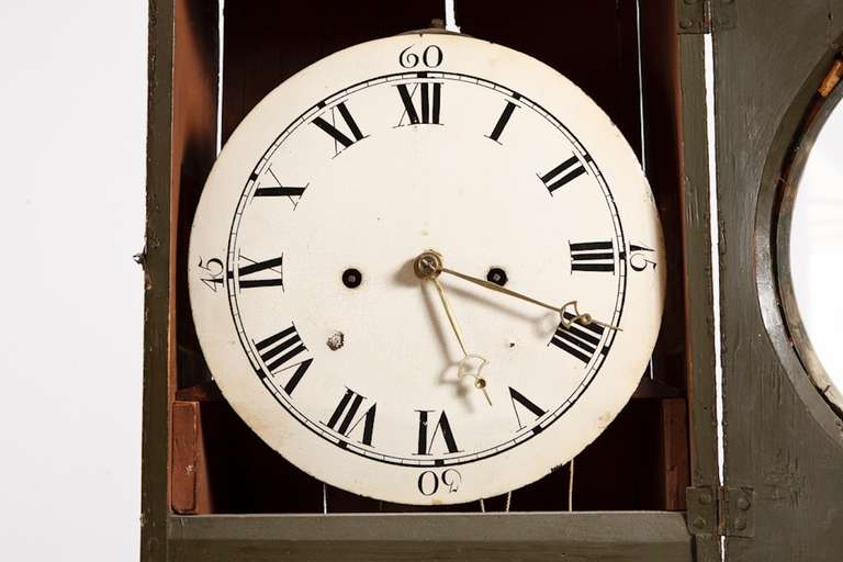 Danois Horloge danoise en pin peint de Bornholm, vers 1825 en vente