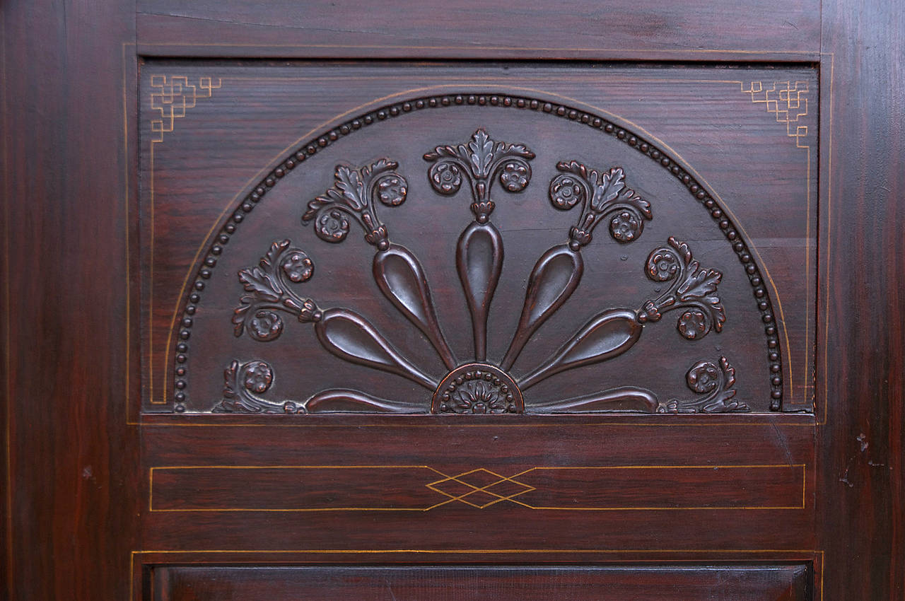 Norddeutscher Empire-Sonnenschrank im Empire-Stil in Original-Faux Bois- und schablonierter Oberfläche, 1815 im Angebot 2