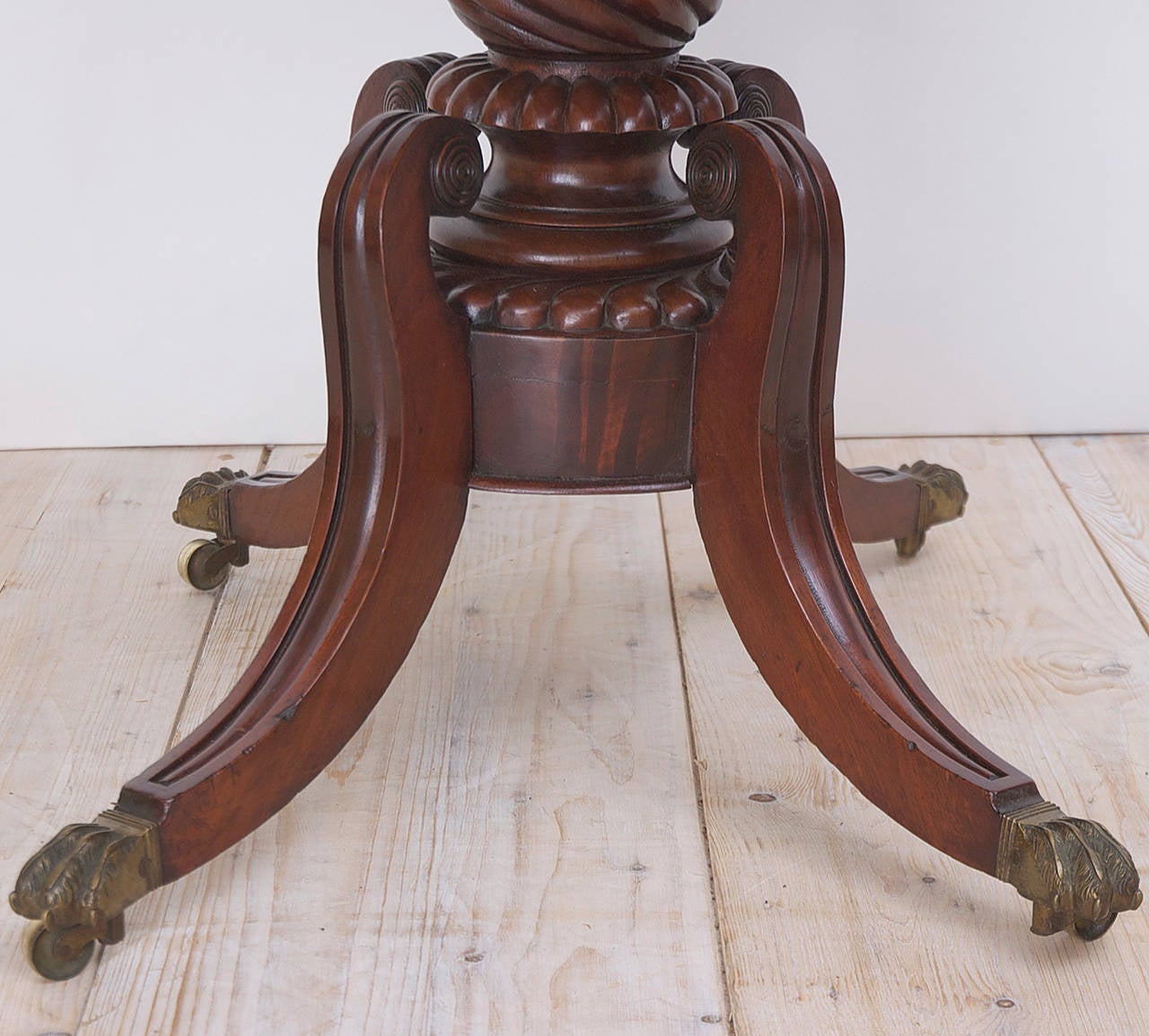Early 19th Century American Federal Side Table in Mahogany, Boston circa 1815