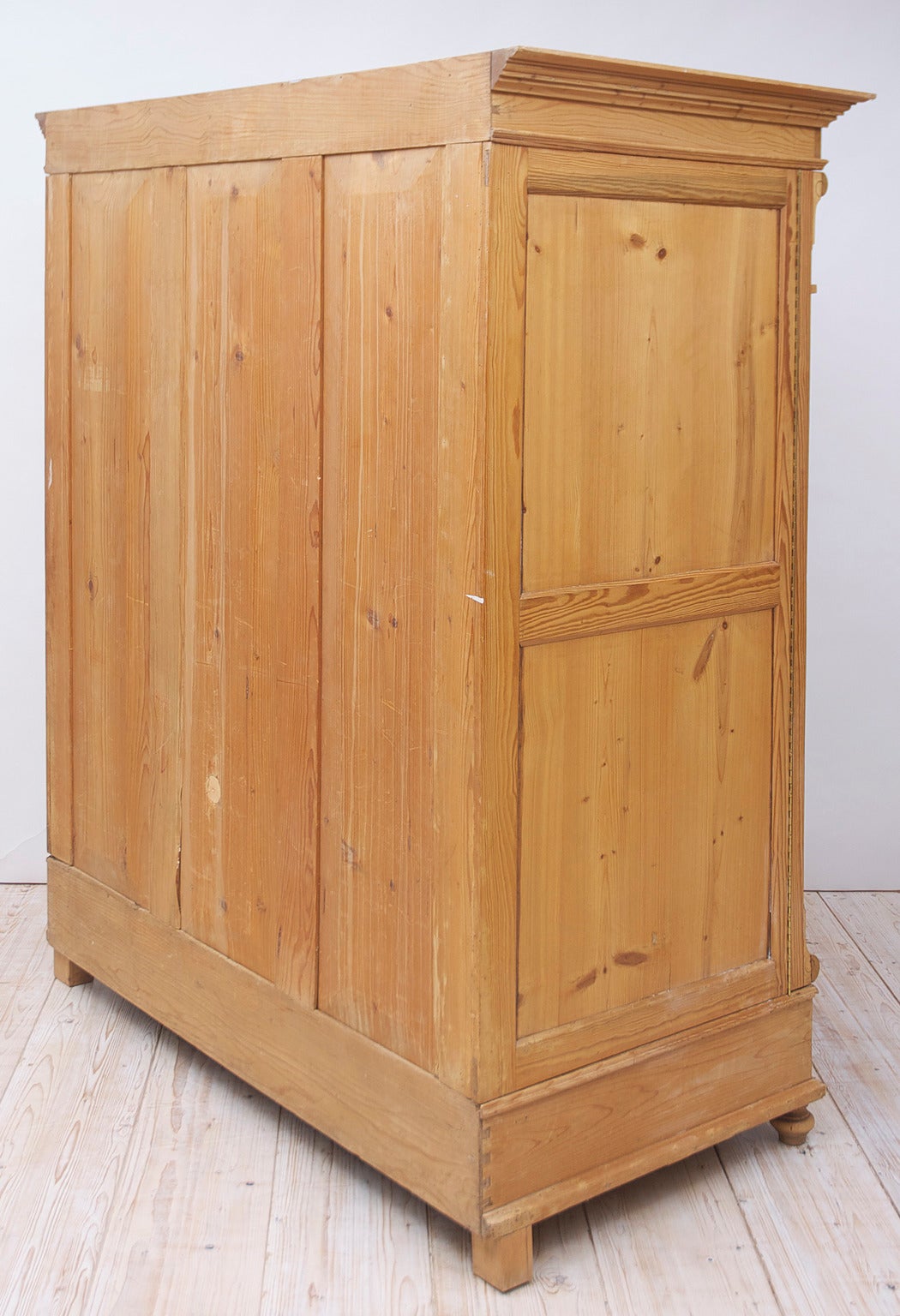 Large 19th Century Pine Armoire 4