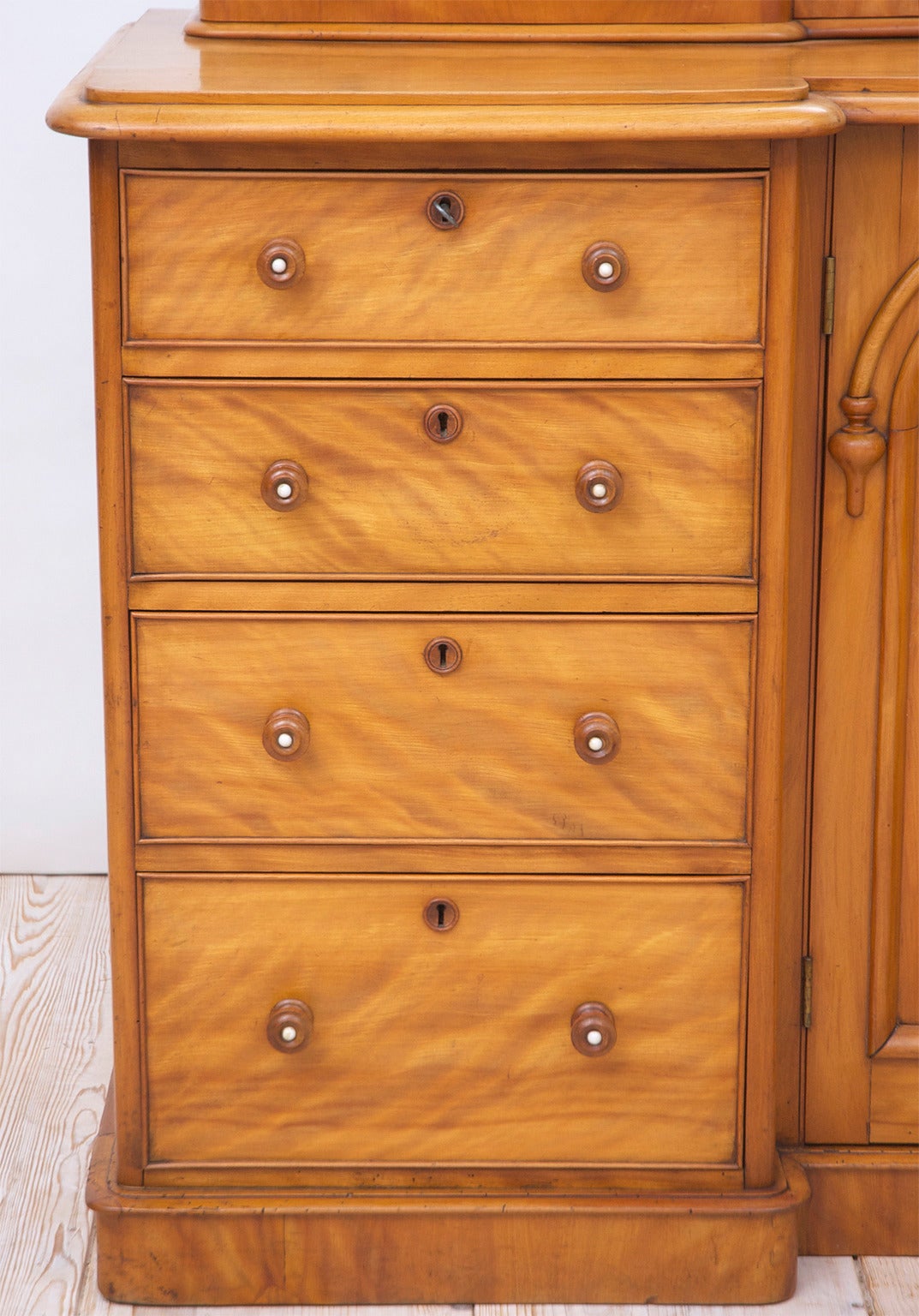 English Regency Dressing Table with Mirror in Satinwood 1