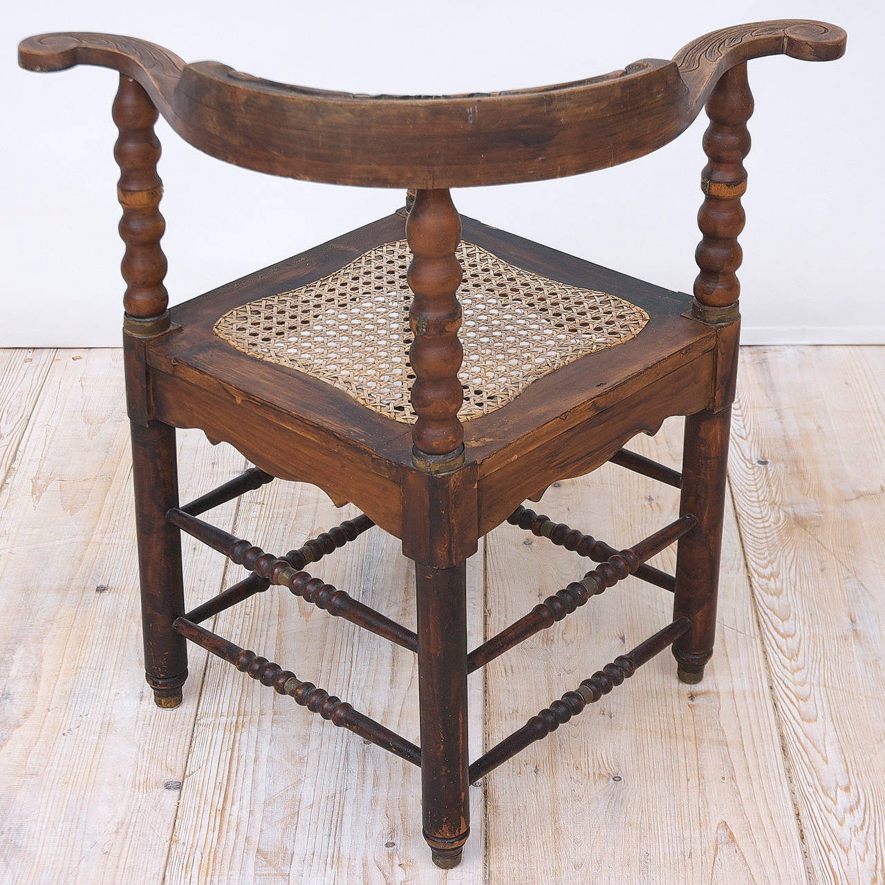 Dutch Colonial Corner Chair from Suriname 2