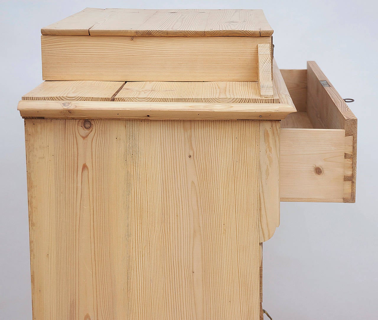 Tall Swedish Chest in Pine with Six Drawers, circa 1870 In Good Condition In Miami, FL