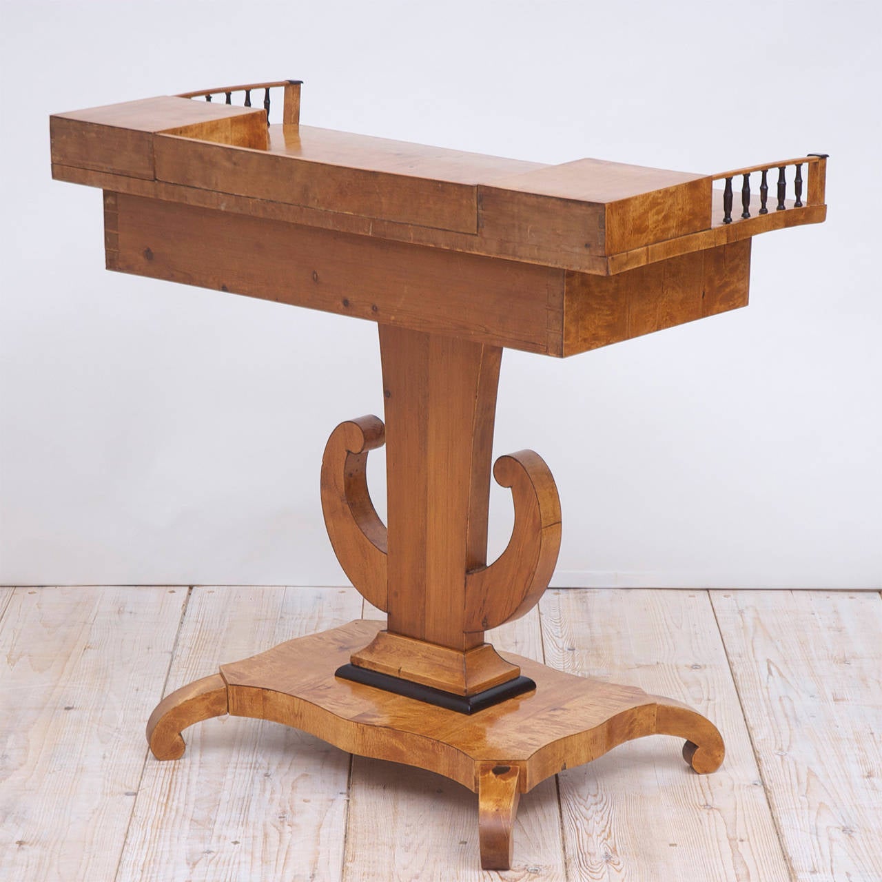 Swedish Karl Johan Biedermeier Writing Table in Birch, circa 1810 4