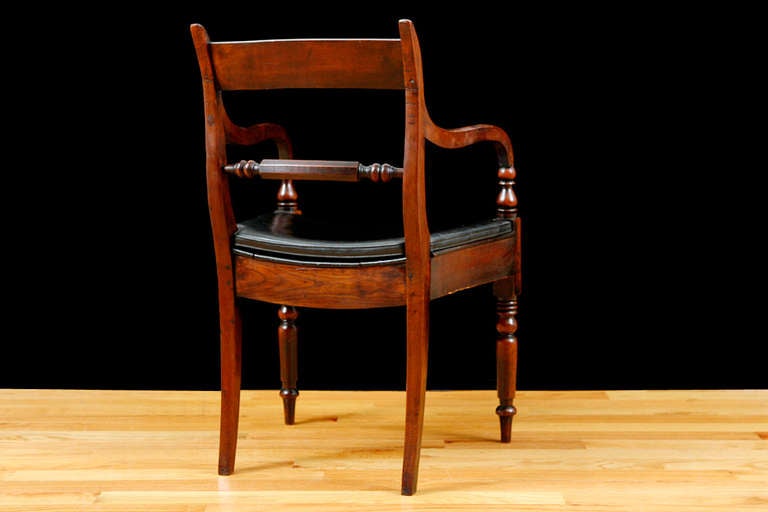Pair of English Sheraton Mahogany Arm Chairs with Leather Box Cushions, c. 1800 1