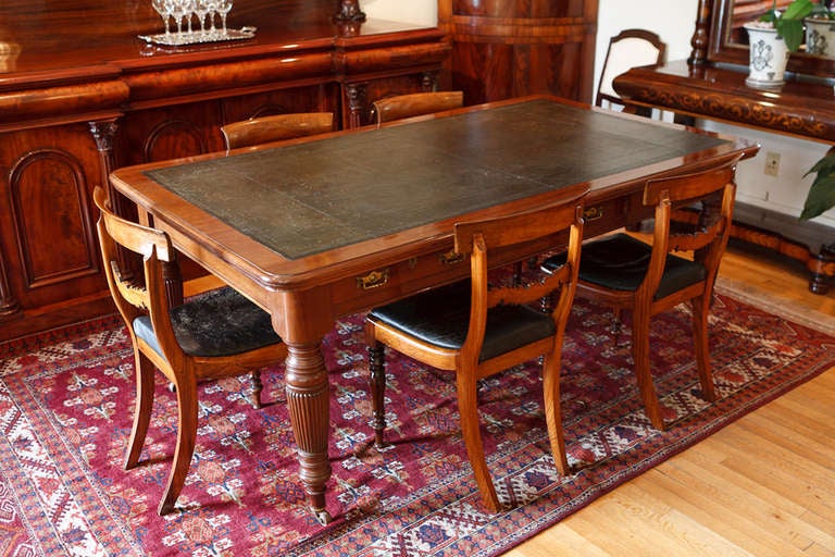 Turned Set of Four English William IV Rosewood Side or Dining Chairs, circa 1830