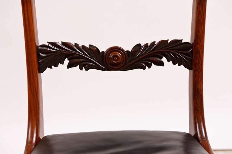 Set of Four English William IV Rosewood Side or Dining Chairs, circa 1830 1
