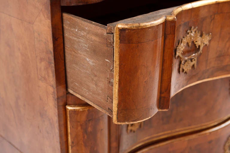 Hand-Carved 18th Century Baroque Chest of Drawers in Burl Walnut with Embossed Gilding For Sale