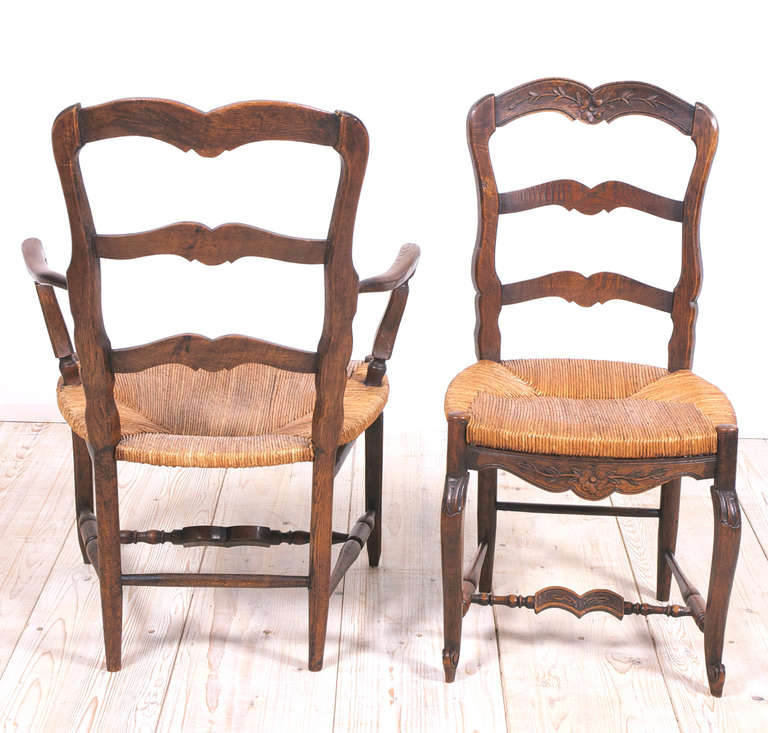 Oak Set of Eight French Provincial Louis XV Dining Chairs, circa 1830