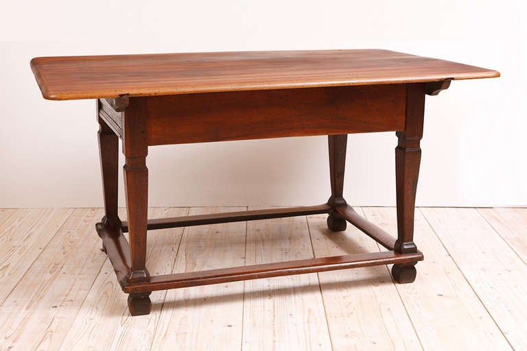 18th Century Tyrolean Farmhouse Dining/ Kitchen Table in Fruitwood from Austria In Good Condition For Sale In Miami, FL