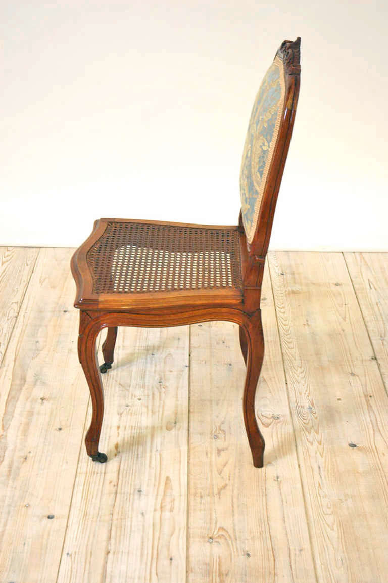 Rococo Revival Set of Six French 19th Century Louis XV Style Dining Chairs in Walnut, c. 1880