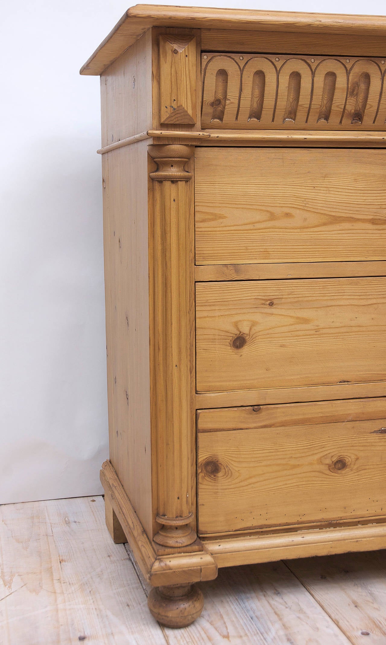 19th Century Swedish Chest of Drawers in Pine 4