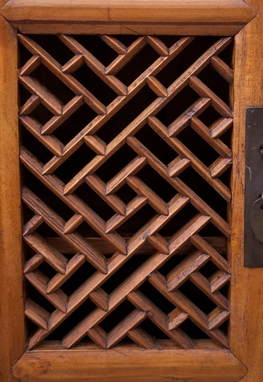 19th Century Chinese Food Cupboard in Elmwood, Qing Dynasty, circa Early 1800s In Good Condition In Miami, FL