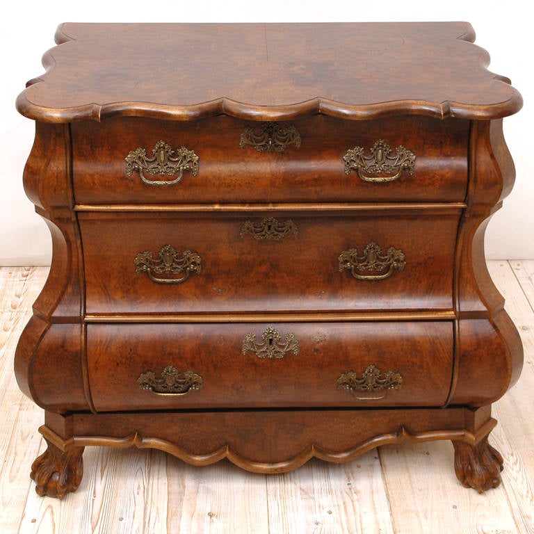 dutch chest of drawers