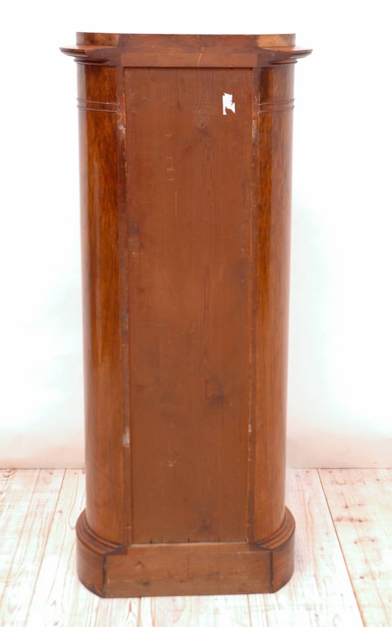 Cylinder Pedestal Cabinet in Figured Walnut, circa 1830 1