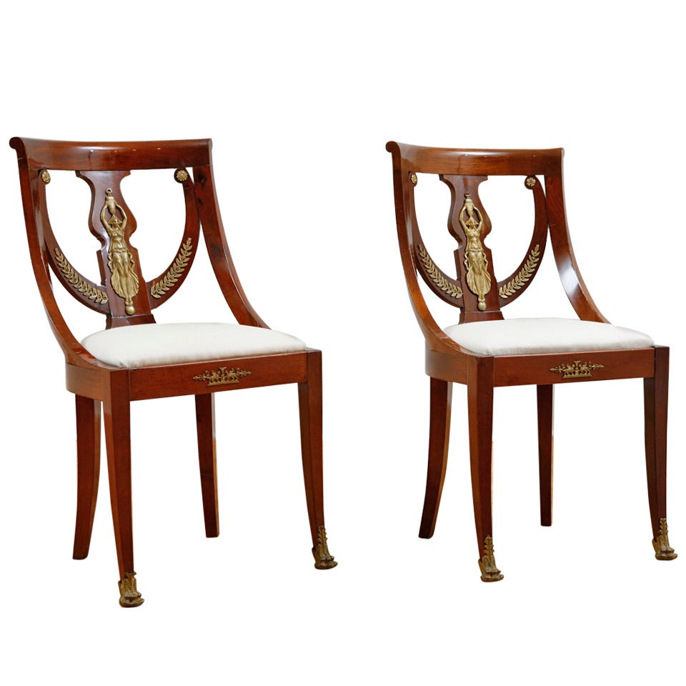 Pair of French Empire Gondola Side Chairs in Mahogany, c. 1810