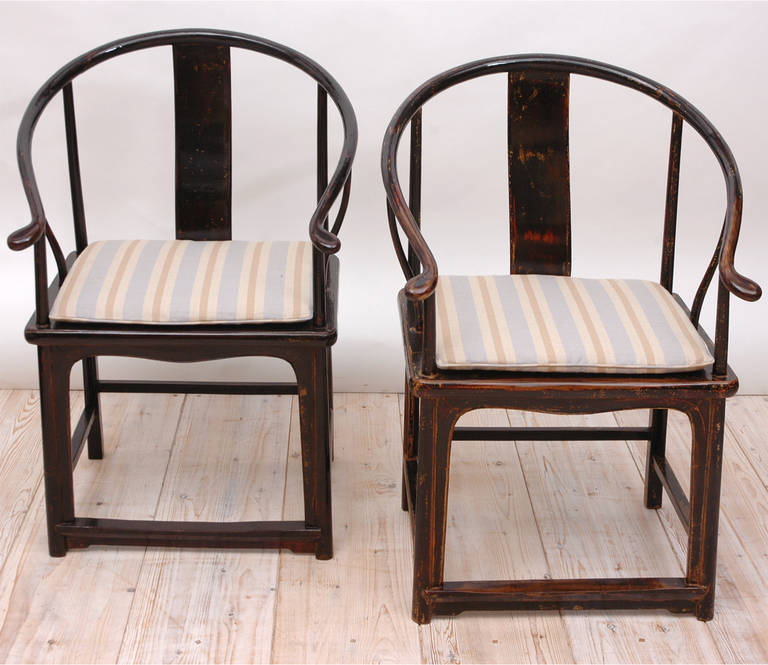 Pair of Antique Black Chinese Qing Horseshoe-Back Armchairs 3