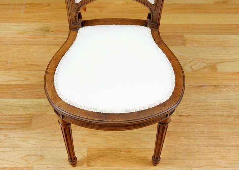 Set of Six Louis XVI Style French Dining Chairs in Walnut, c. 1870 2