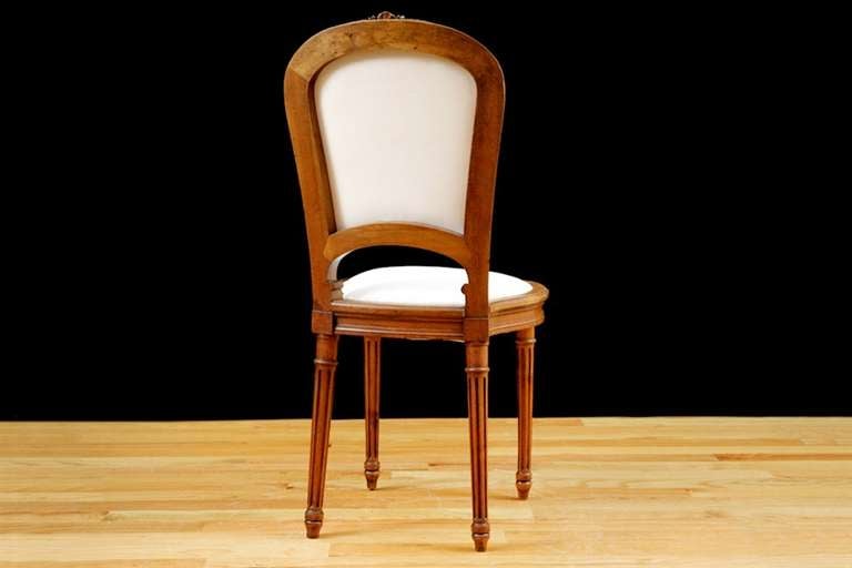 Set of Six Louis XVI Style French Dining Chairs in Walnut, c. 1870 3